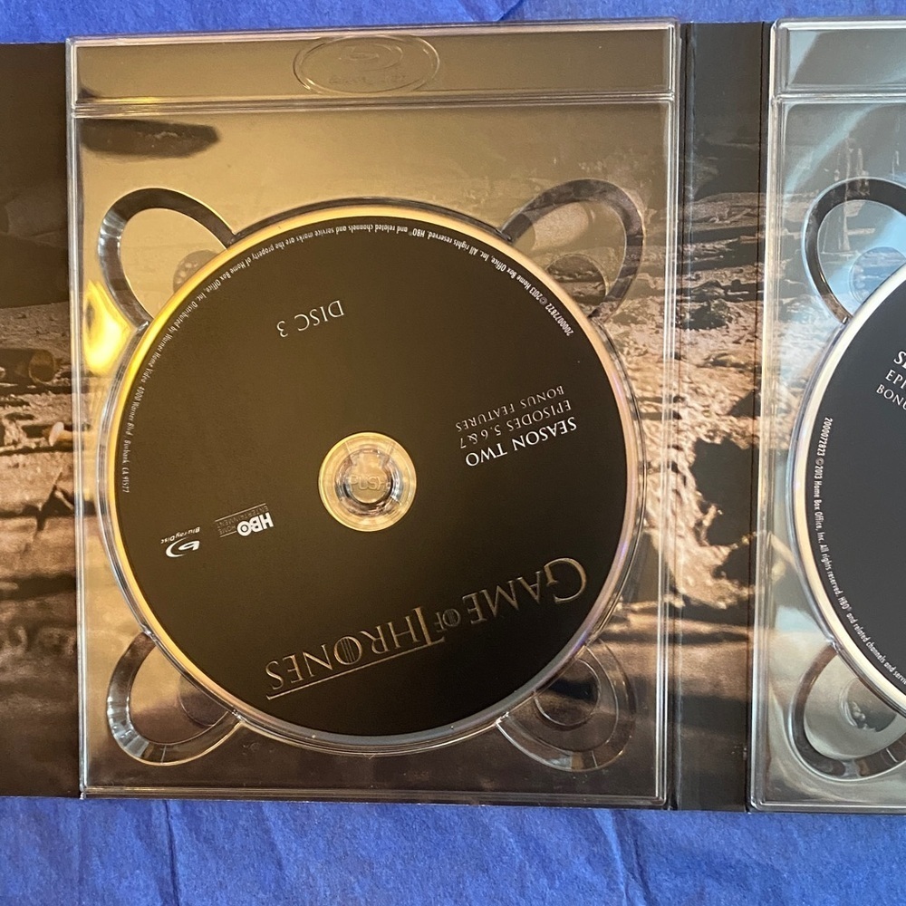 Game of Thrones Season 2 Box Set - Picture 6 of 10